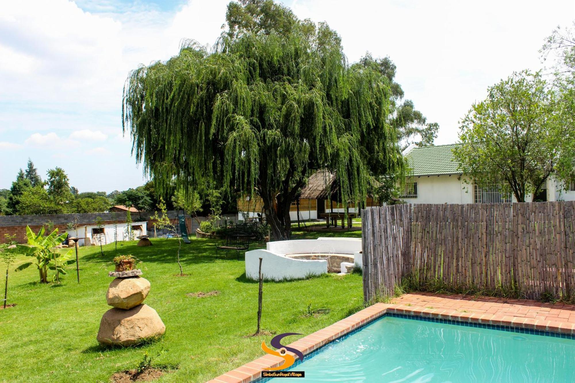 Simbasun Cottages Midrand Buitenkant foto