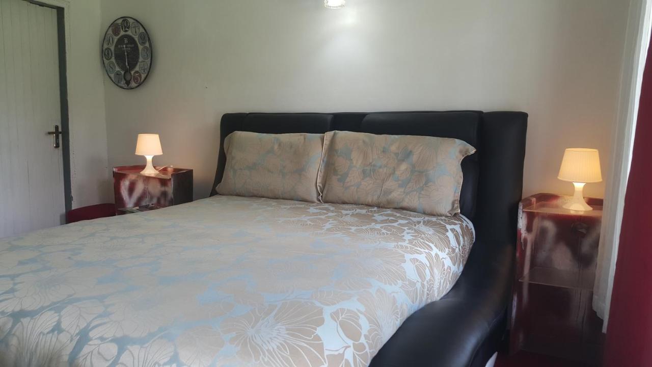 Simbasun Cottages Midrand Buitenkant foto
